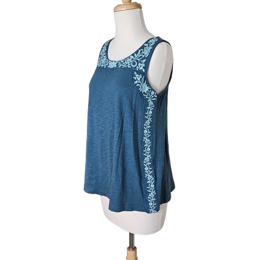 J.Jill Sleeveless Green Embroidered tank top Size SP - Picture 3 of 9